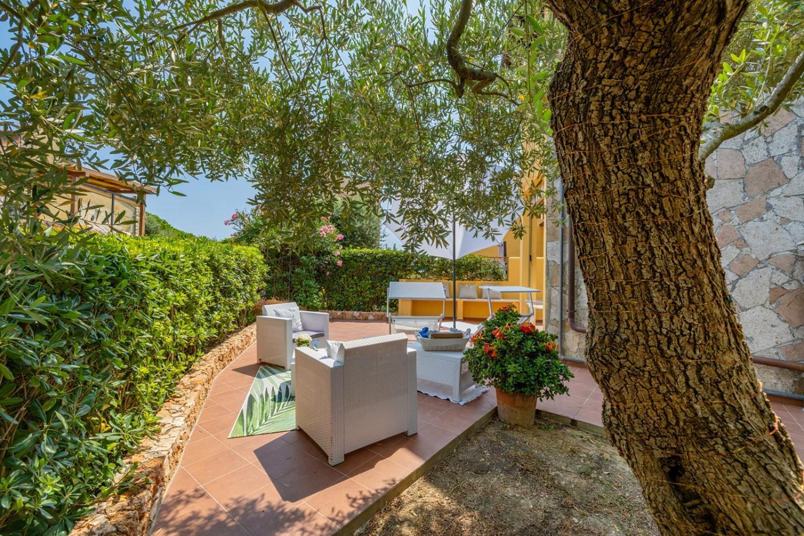 Isabel Beach And Bike Finale Ligure Exterior foto